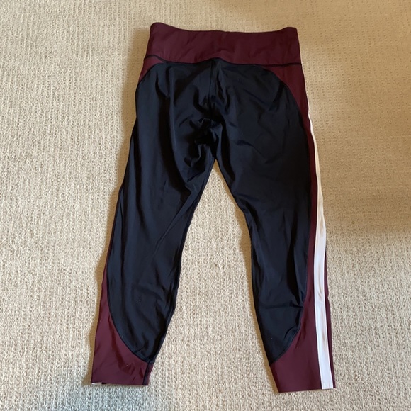 Athleta ankle length leggings, sz L - Picture 3 of 3